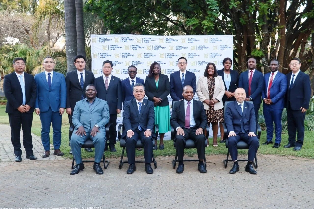 Bi Yanchun Conducts Business Activities in Zimbabwe and the United Arab Emirates