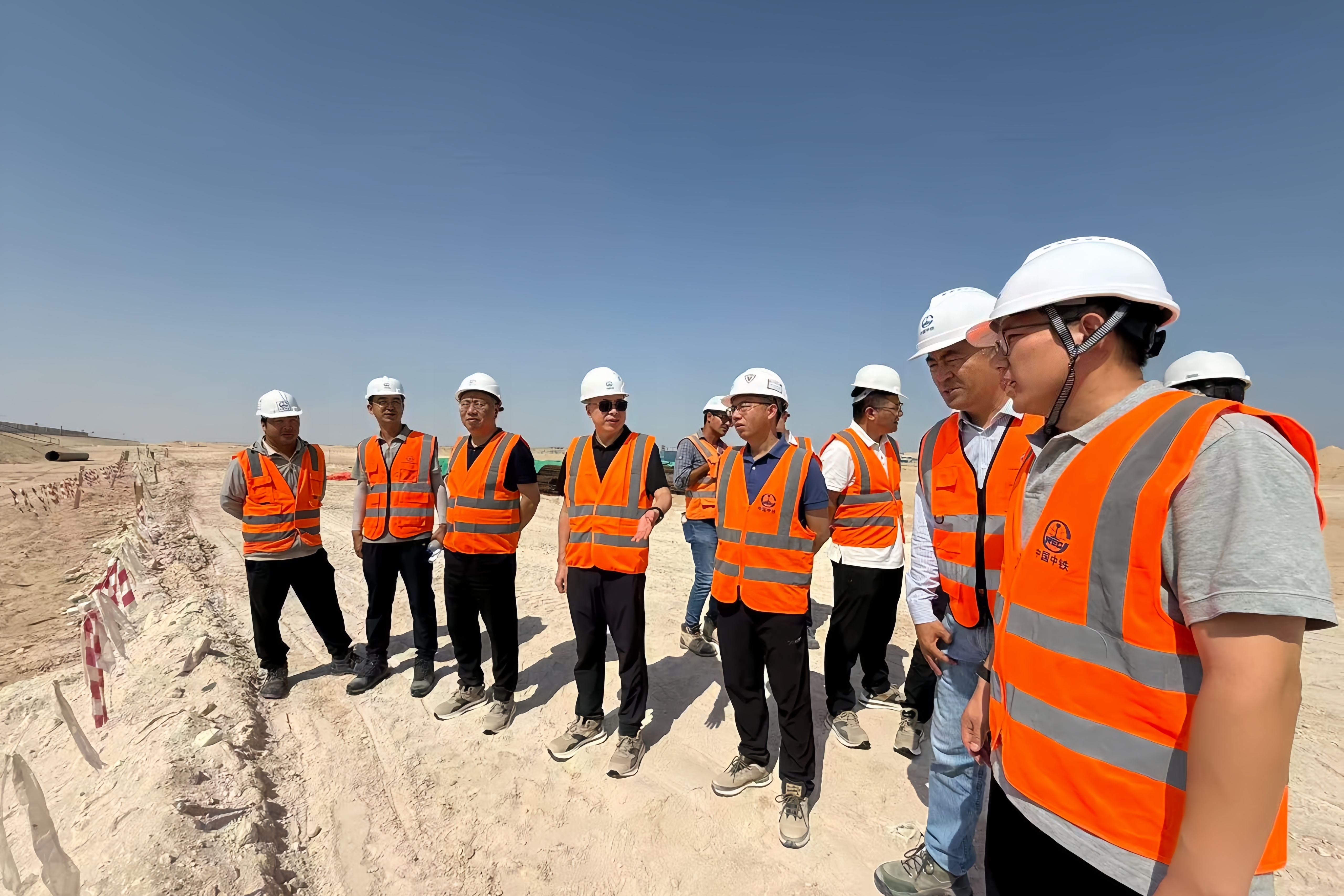 Zhao Jinxiang Conducts a Series of Business Activities in United Arab Emirates